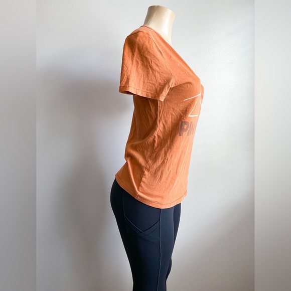 Lucky Brand x Pink Floyd Brown T-shirt Graphic Tee Music Band 70’s Triangle Beam - Picture 5 of 9